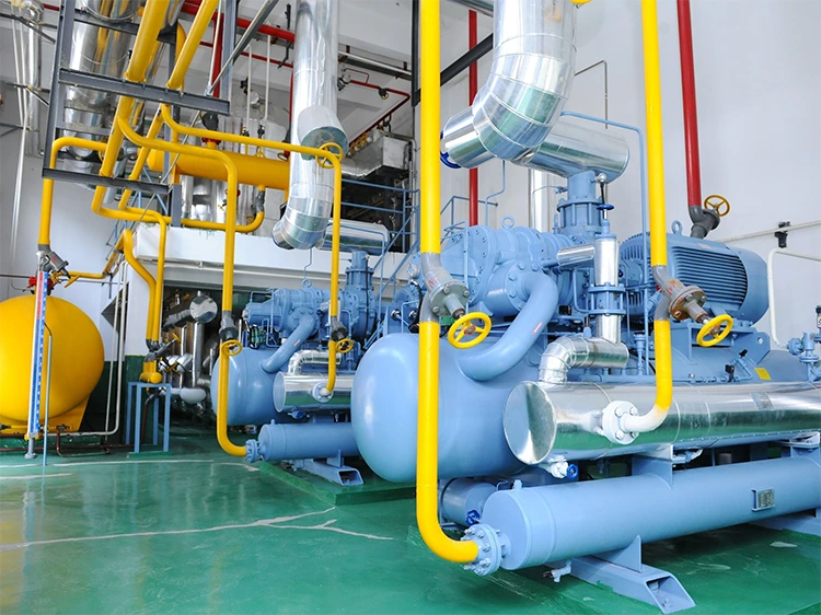 Two-stage screw compressor unit